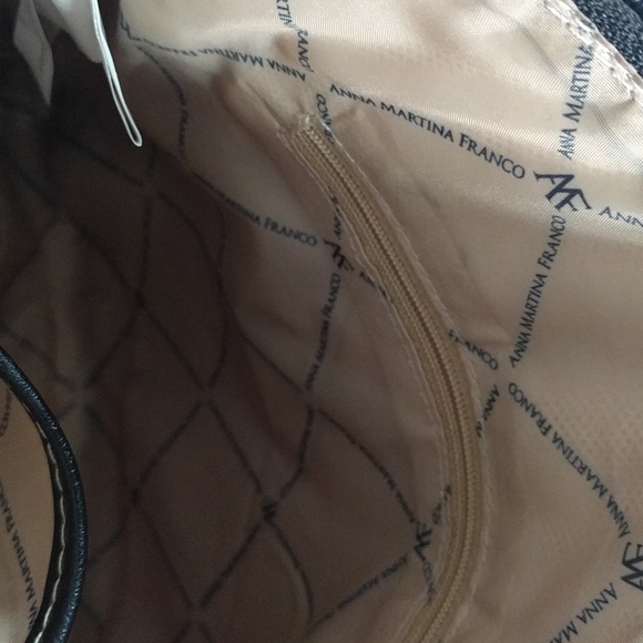 Faux leather bag by Anna Martina Franco🌸🌸 - Picture 9 of 12